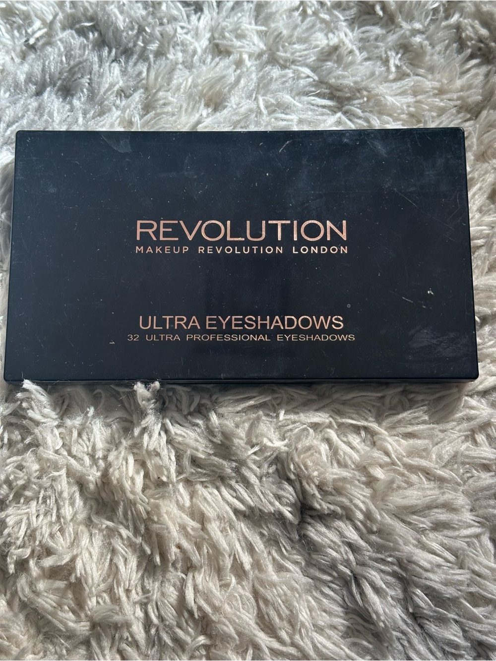 Revolution Eyeshadow Palette - 32 pc eyeshadow palette Ombres NEW never used